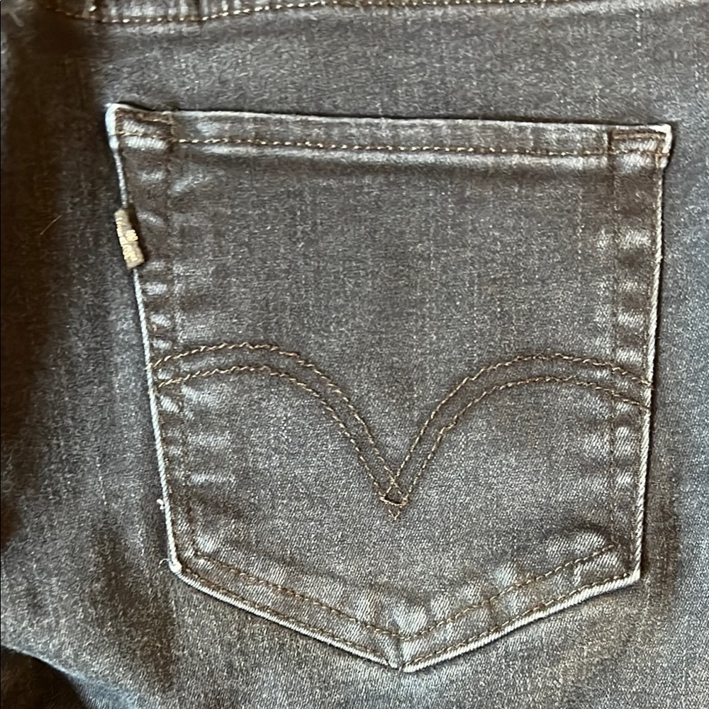 Levi's Perfectly Shaping Women's Boot Cut Jeans - Dark Blue Size 35 Waist

0113 - Picture 7 of 9